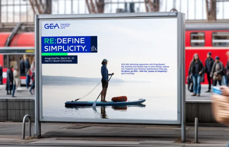 Plakat in Bahnhofhalle mit neuer Image Kampagne